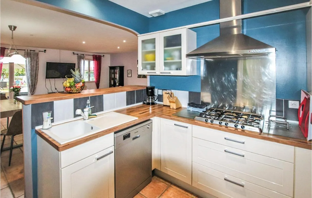 Stunning Home In Montelimar 0*,